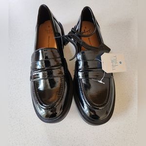 Women's Slip on Penny Loafer Dress Shoe